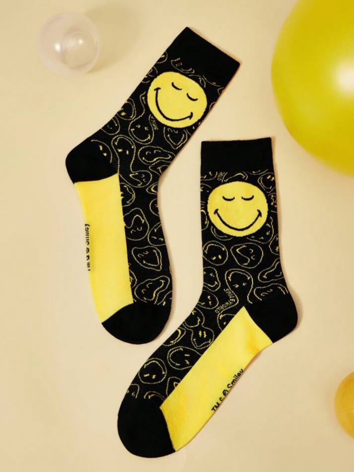 THEPAIR Crazzy Smiley Mid-calf Socks With Face Pattern